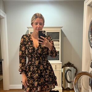 Forever 21 Black Floral Long Sleeve Dress
